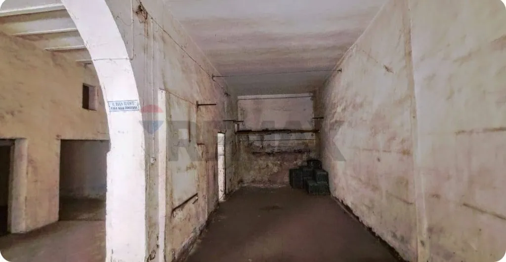 Esik - Warehouse in Historic Centre, Bagheria