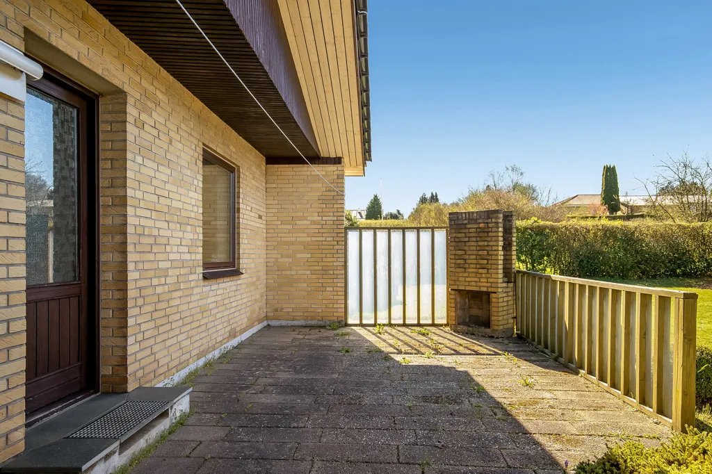 Terrace - Villa with Garden in Søndermarken, Vejle