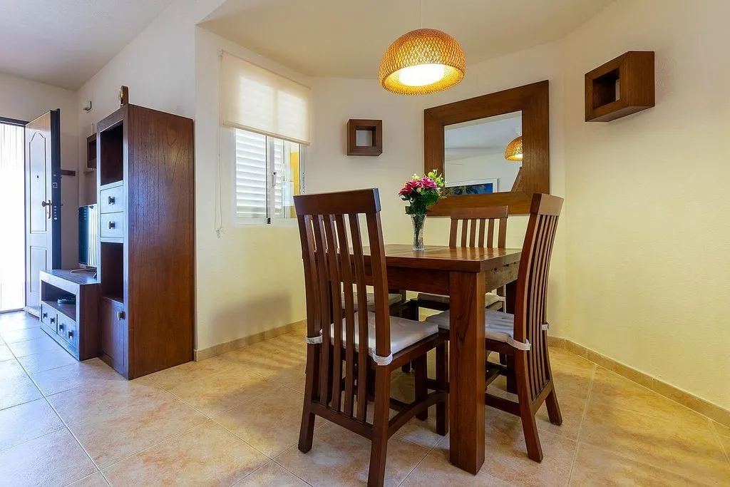 Söögituba - Chalet with Pool and Terrace in Santa Pola