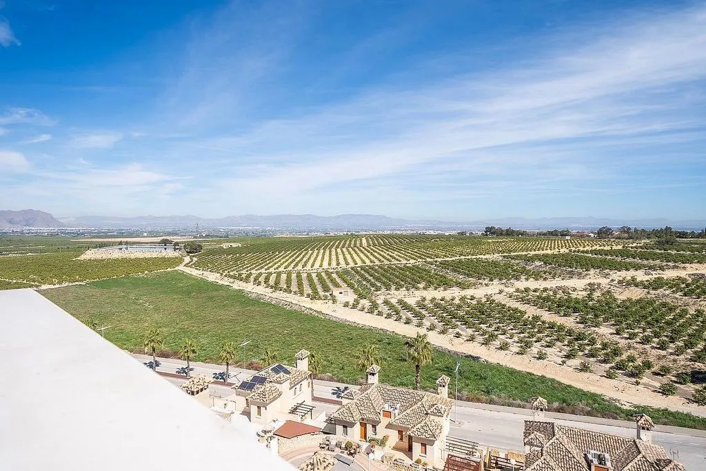 Aed - Modern Mediterranean Chalet with Golf Course View in Algorfa