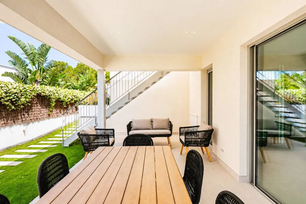 Terrasse - Luxury Detached House with Rooftop Terrace in Sitges