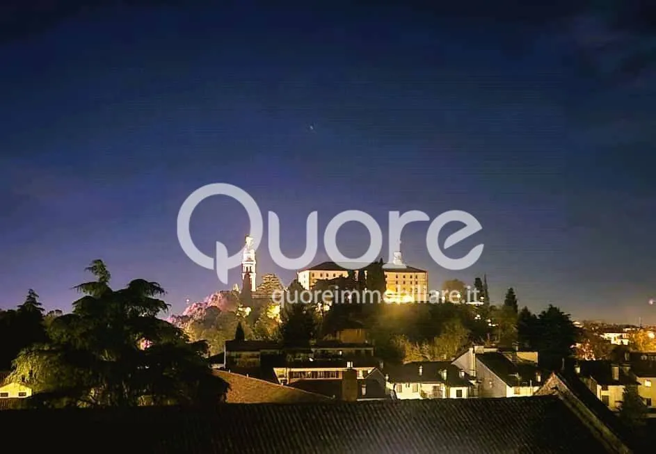 Balcon - Spacious Apartment with Castle View in Udine