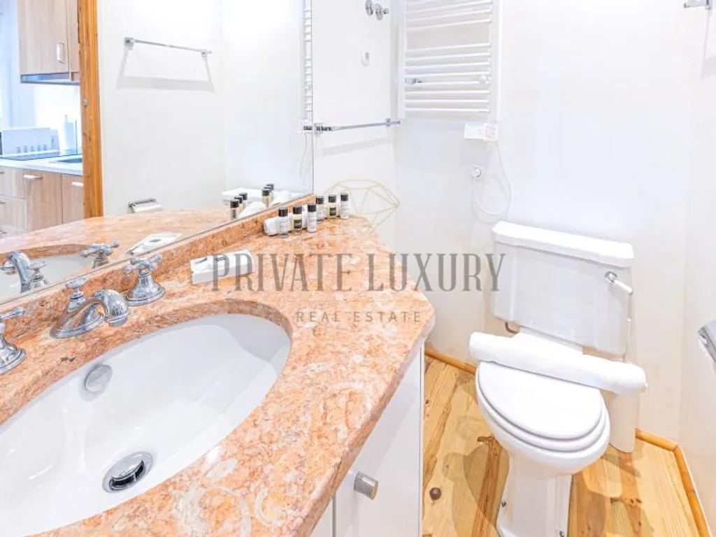 Baños - Pombaline Penthouse with Historic View in Lisbon