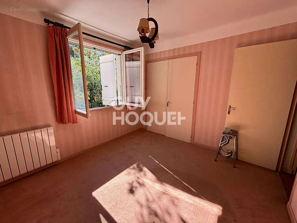 Chambres - Maison d'Architecte avec Jardin à Ucel