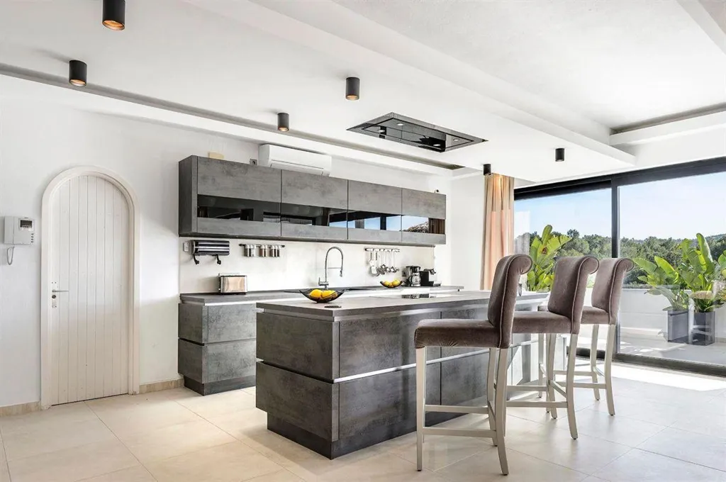 Cuisine - Luxury Villa with Panoramic Views in Can Furnet