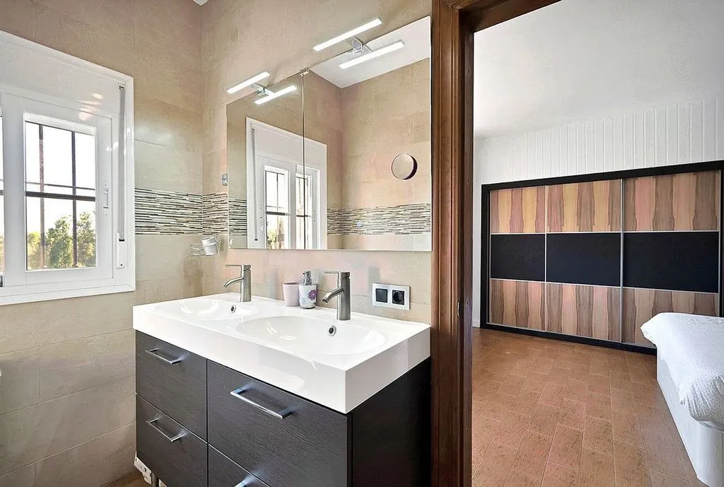 Vannitoad - Chalet with Pool in La Milla de Oro, Marbella