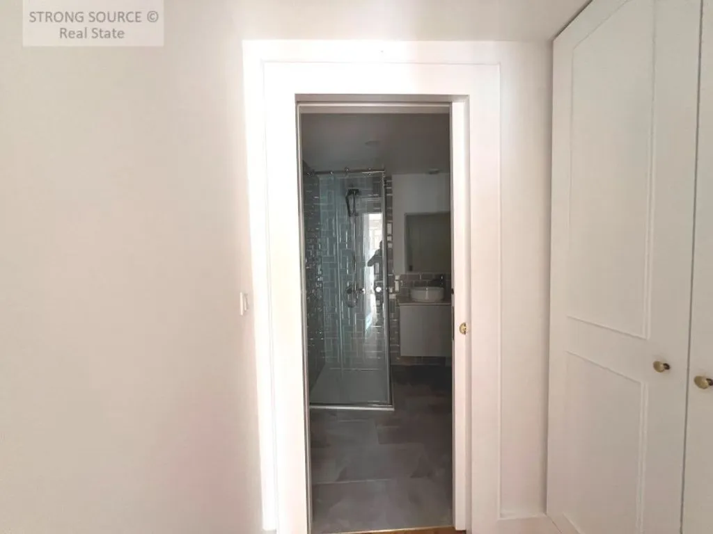 Toad - Luxury Apartments with River View in Graca, Lisbon
