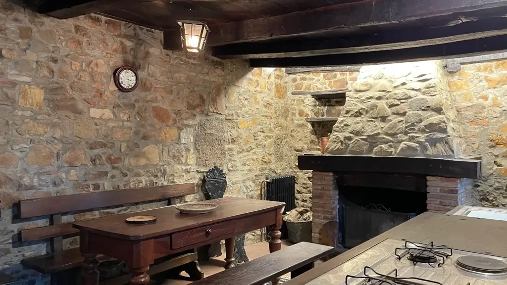 Cuisine - Restored Stone Villa with Terraces in Gropparello