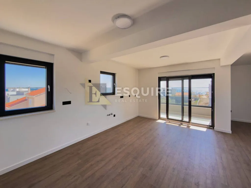 Pièces - Penthouse with Sea View in Privlaka