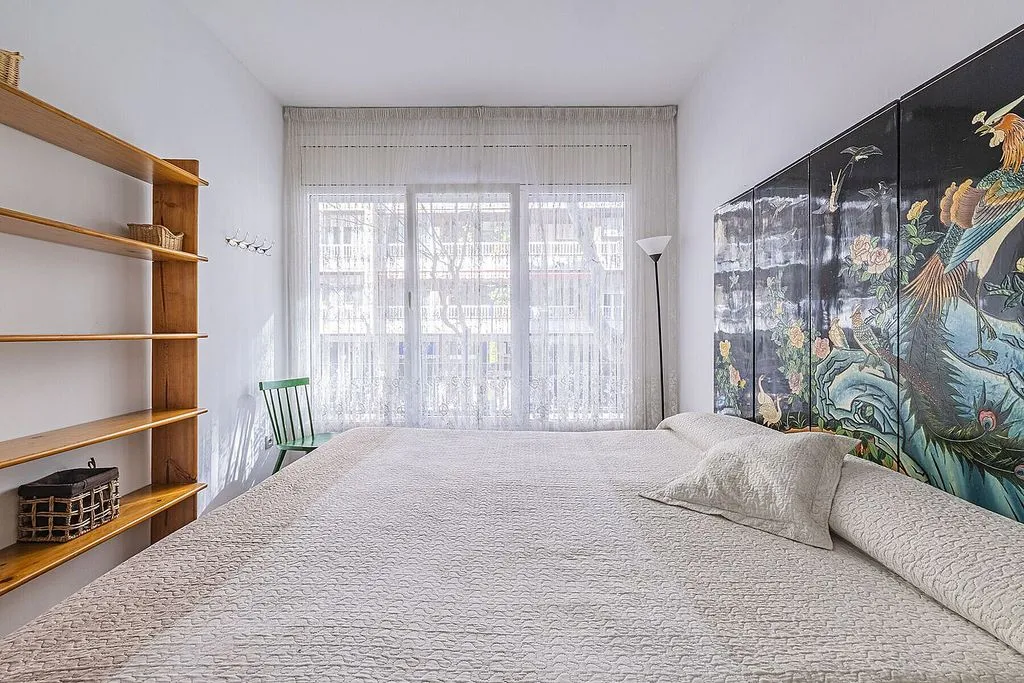 Magamistoad - Apartment with Potential in Sant Antoni, Barcelona