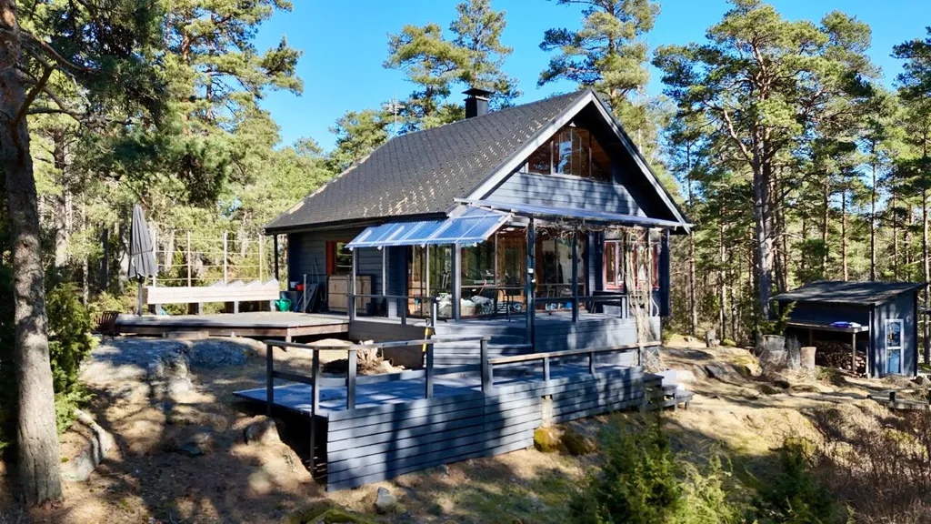 Extérieur - Strandfastighet with Private Beach in Långholmen