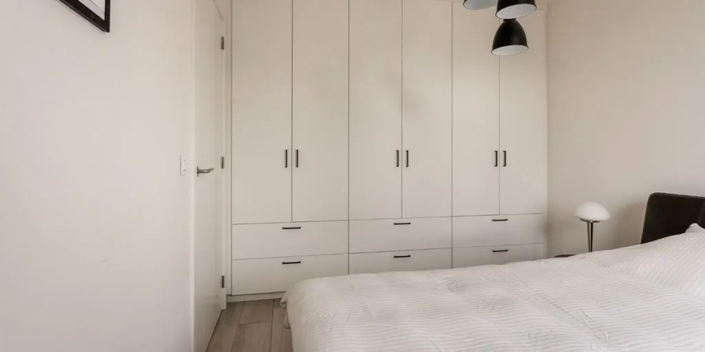 Chambres - Appartement avec Terrasse et Carports Centraux à Geel