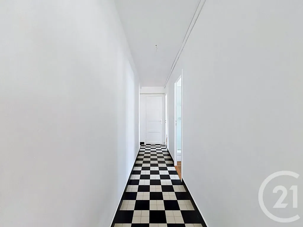 Entrée - Appartement F5 avec Vue sur Basilique à Tours