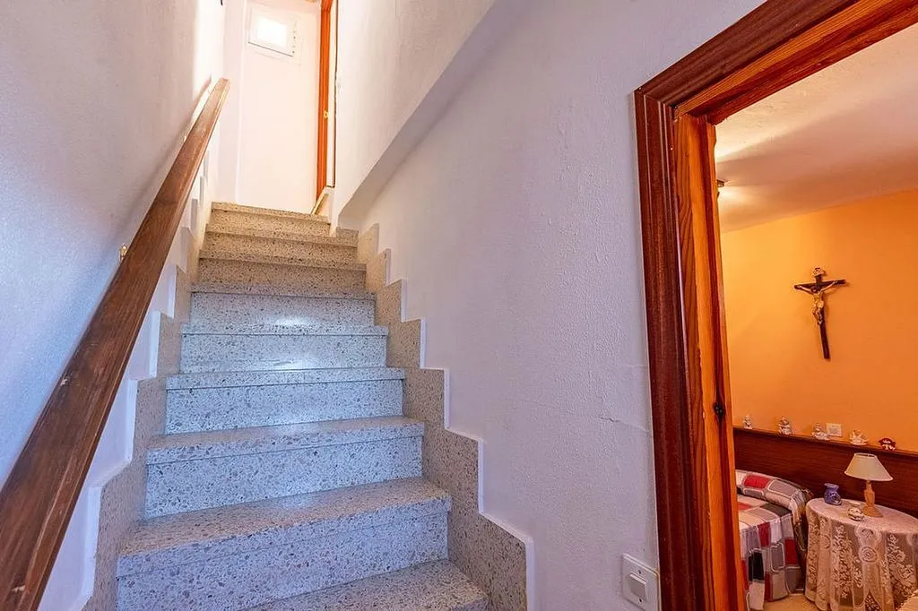 Toad - Traditional Townhouse with Terrace in Pedro Bernardo