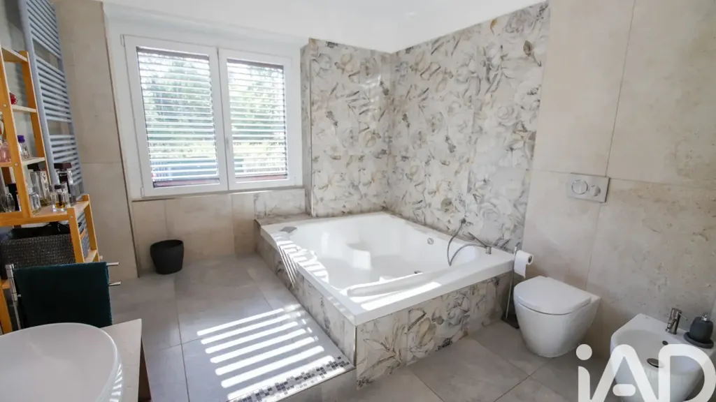Salles de bain - Modern Villa with Private Garden in Lombardore