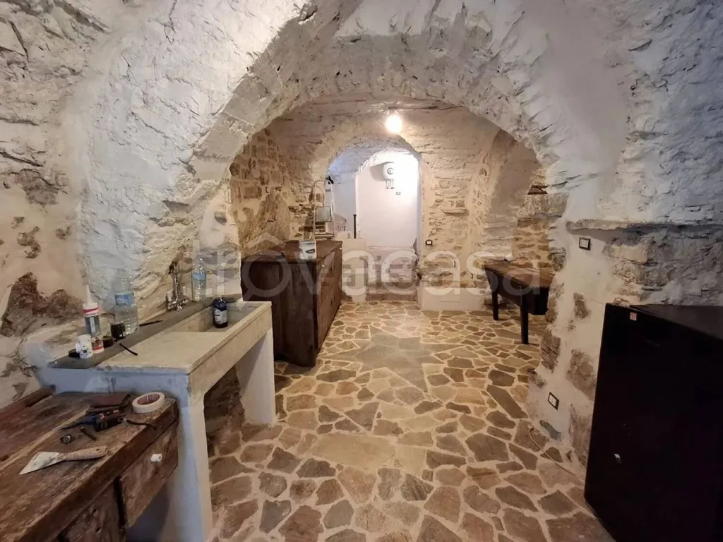 Toad - Restored Apartment in Historic Centre, Cipressa