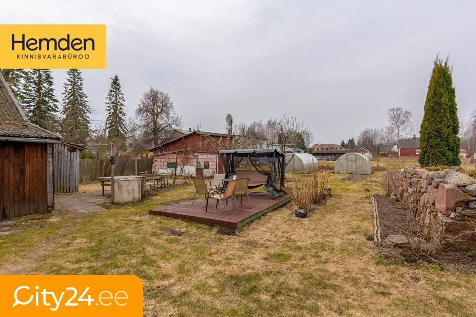 Garden - Renovated House with Lake View in Kasepää