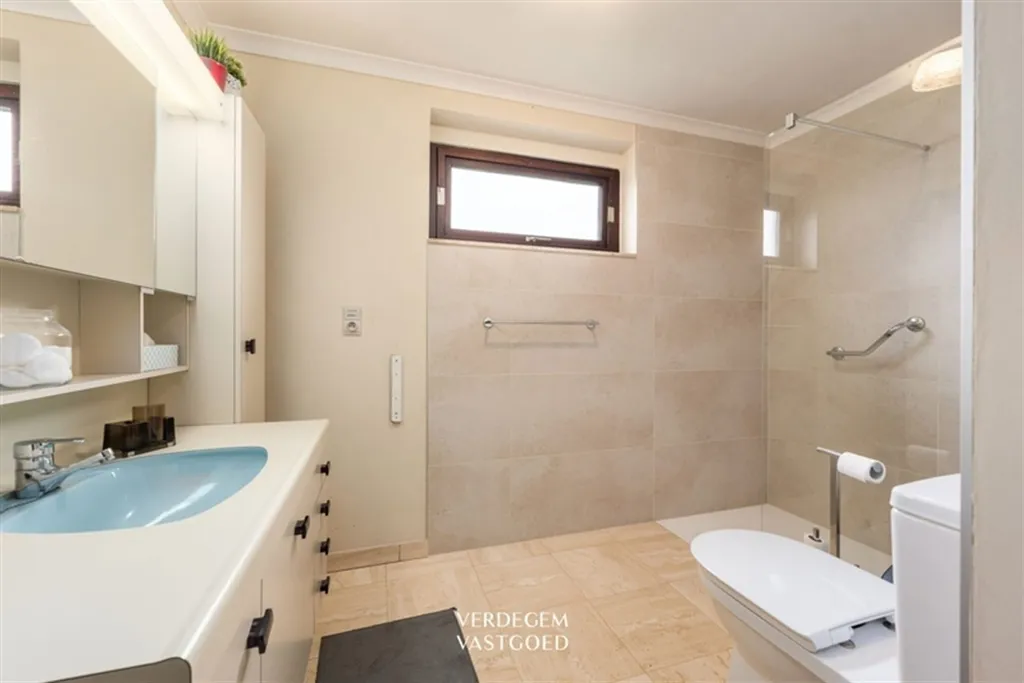 Bagni - Characterful House with Terrace in Evergem