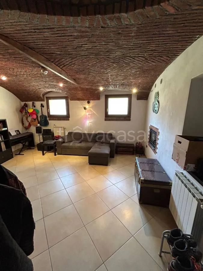 Séjour - Rustic Semidetached House with Courtyard in Trana