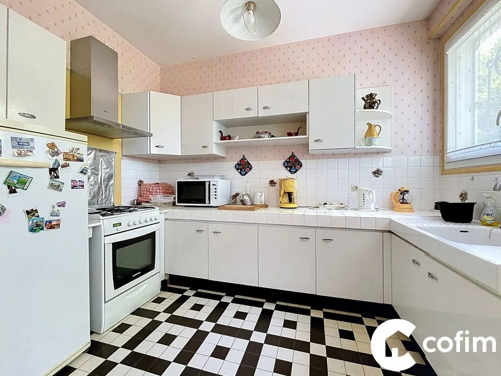 Cuisine - Villa Familiale avec Vue Pyrénées à Pau