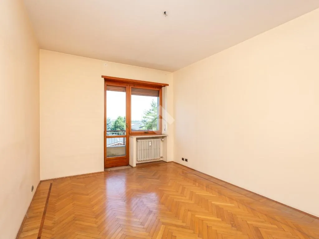 Stanze - Bright 3-Room Apartment with Balcony in Parella
