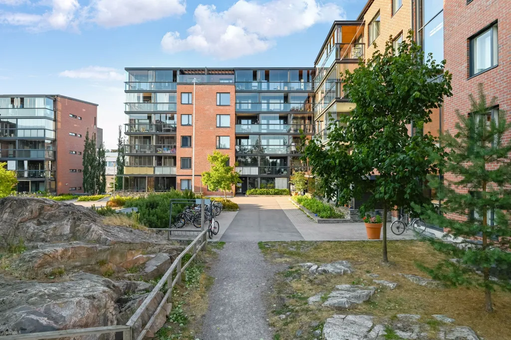 Giardino - Modern Apartment with Balcony in Pasila, Helsinki