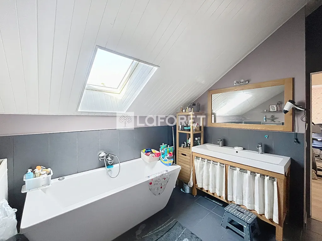 Salles de bain - Maison en Pierres avec Jardin entre Orgeval et Chambourcy