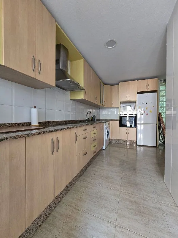 Köök - Furnished Flat with Balcony in El Ranero
