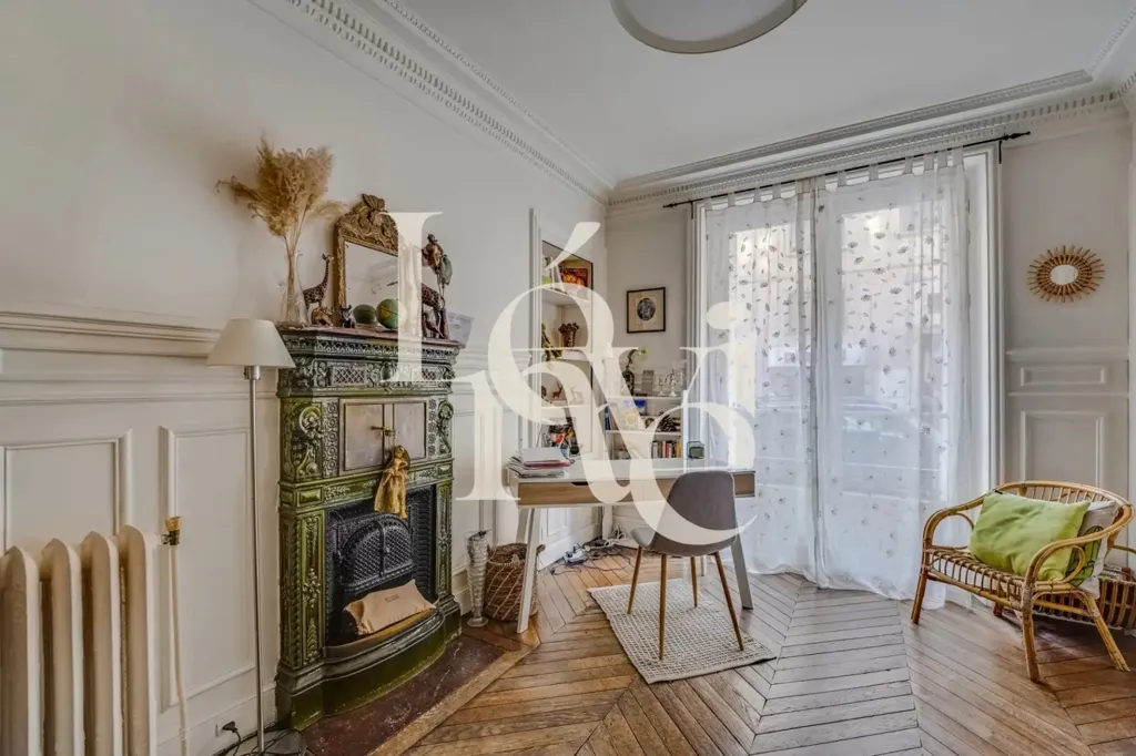 Living Room - 4-room apartment in Paris 5ème