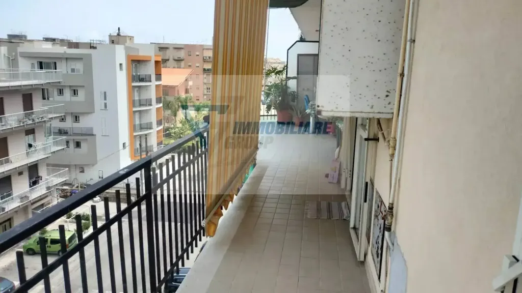 Balcon - Apartment with Balconies in Siracusa
