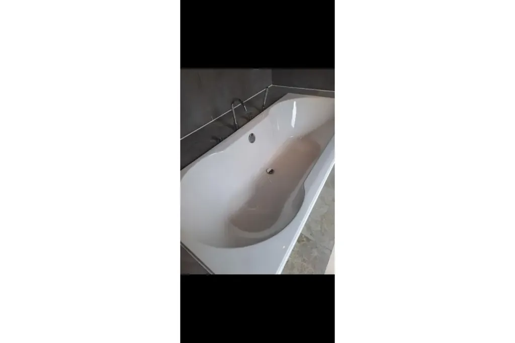 Salles de bain - Appartement 2 Chambres à Schaerbeek avec Parking Optionnel