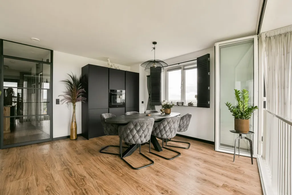 Salle à manger - Modern Maisonnette with Panoramic View in Almere