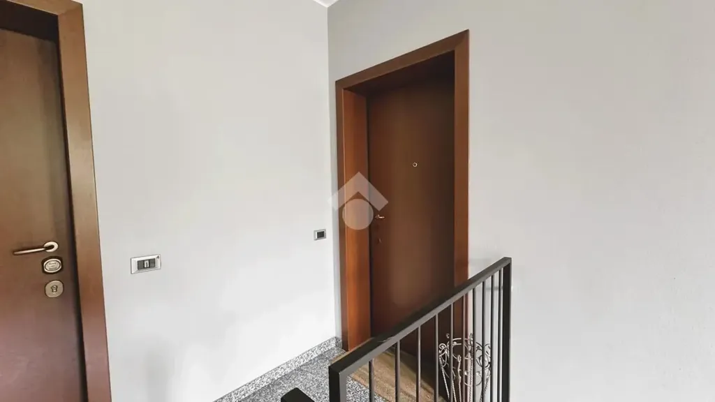 Entrée - Spacious Apartment with Balcony in Vimercate