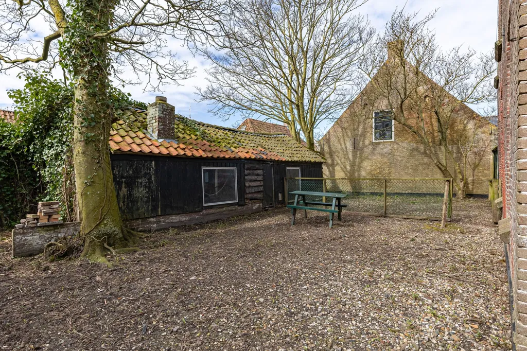 Giardino - Monumental House with Waddenzee View in Wierum