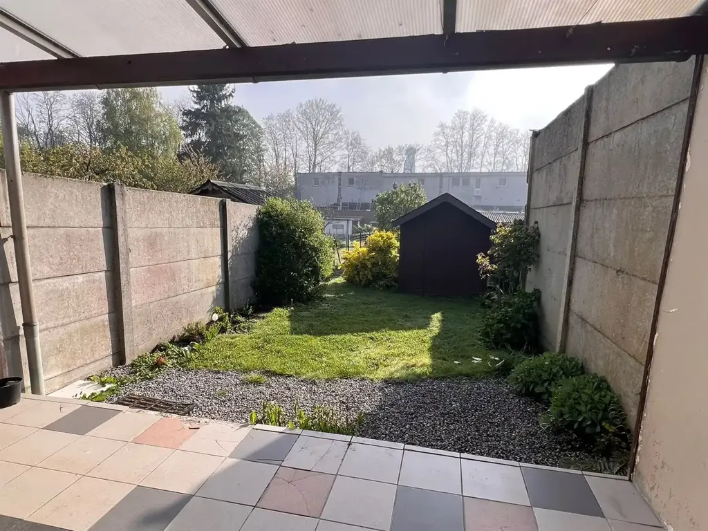 Jardin - Maison avec Terrasse Couverte à Ronse