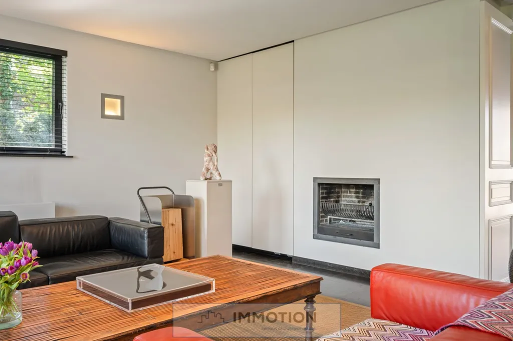 Elutuba - Stylish Villa with South-Facing Garden in Luxurious Setting