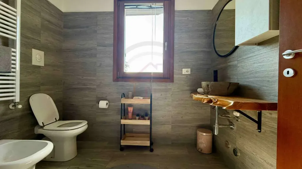 Vannitoad - Luxury Triplex with Terraces in Mariano Comense