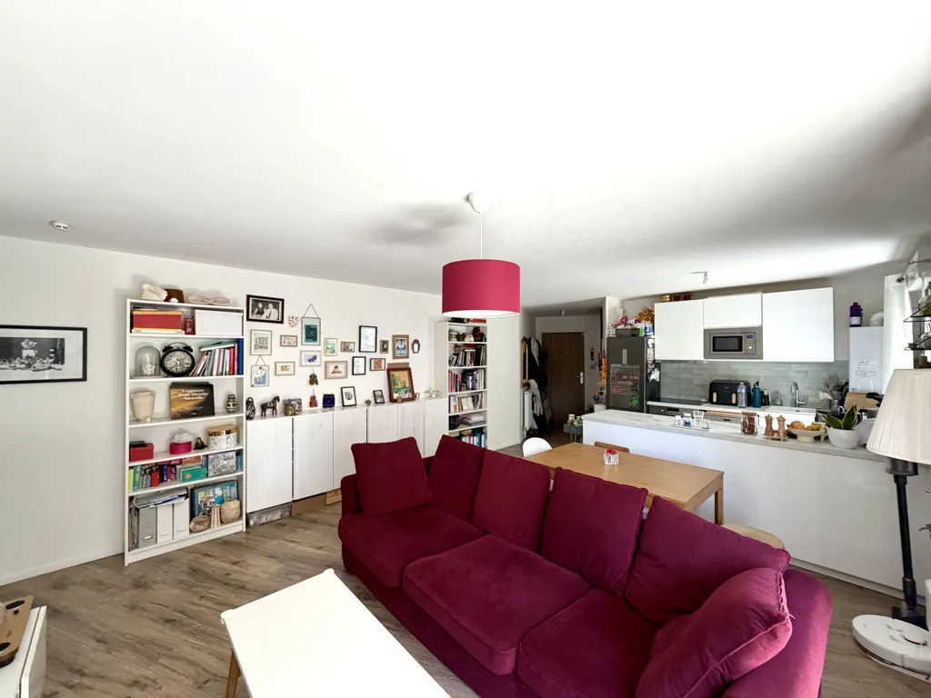Séjour - Appartement avec Balcon et Parking à Romainville