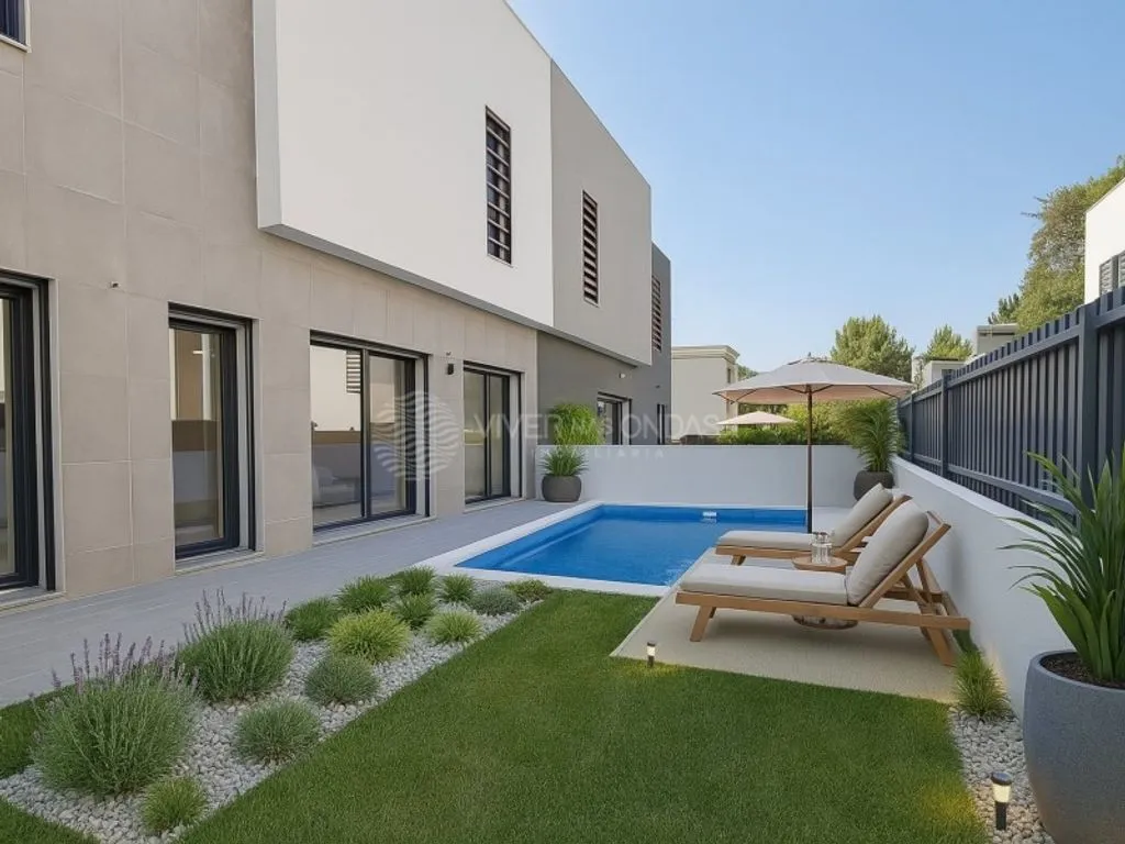 Piscine - Luxury Villa with Private Pool in Sesimbra