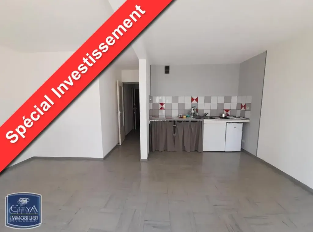 Cuisine - Studio avec Garage et Cave à Besançon