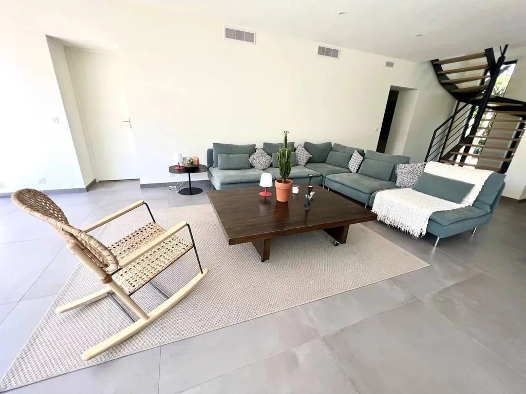 Séjour - Villa Luxueuse avec Barbecue à Juan-Les-Pins