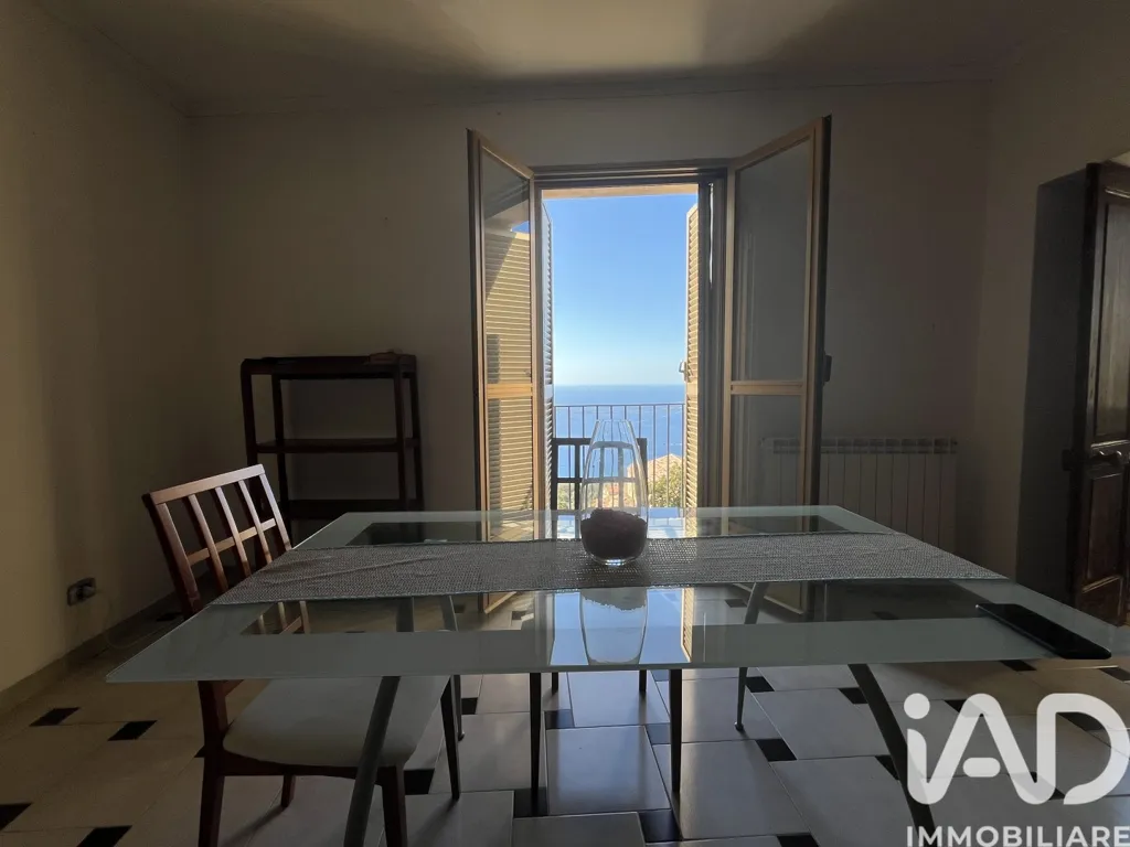 Salle à manger - Apartment with Sea View in Longobardi