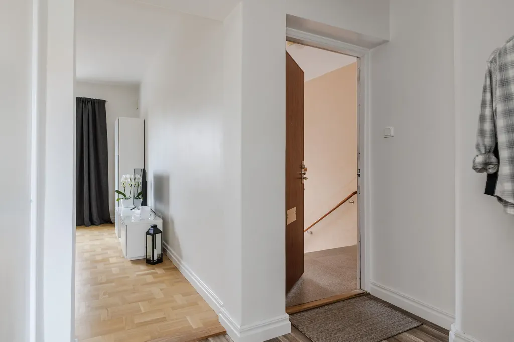 Ingresso - Apartment with Balcony in Enköping