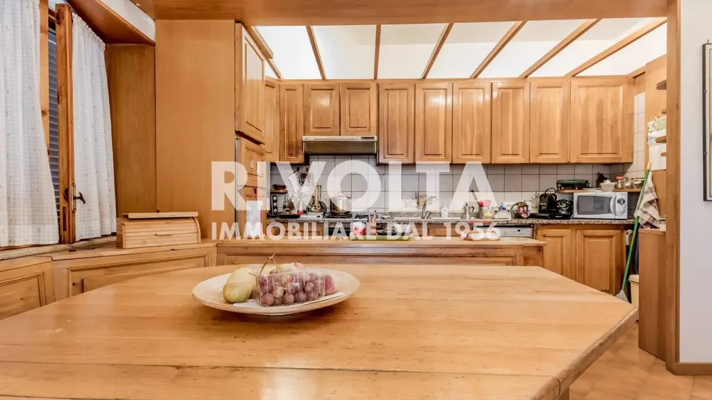 Cuisine - Terraced Villa with Panoramic Terrace in Guidonia Montecelio