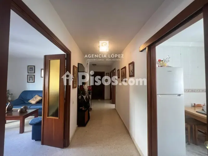 Esik - Apartment with Sea View in City Centre