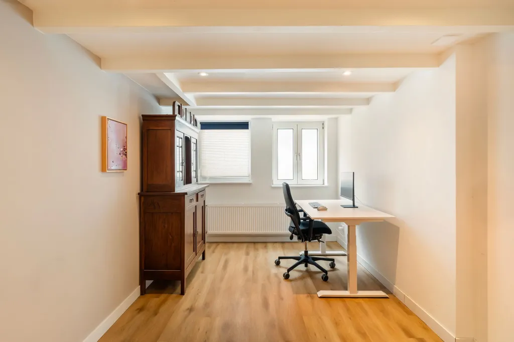Kabinet - Fully Renovated Duplex with Garden in Liskwartier