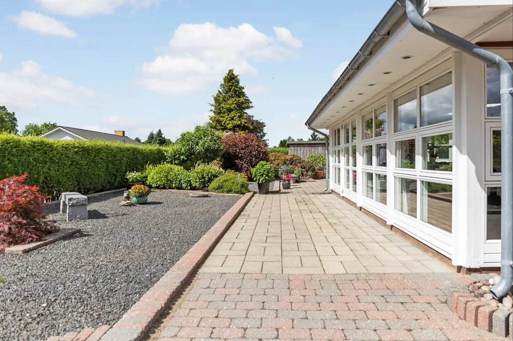 Terrazza - Villa with Attractive Location in Skovhaven