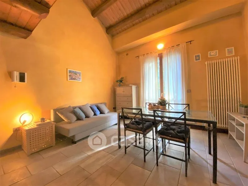Söögituba - Studio with Balcony in Forlì's Historic Centre