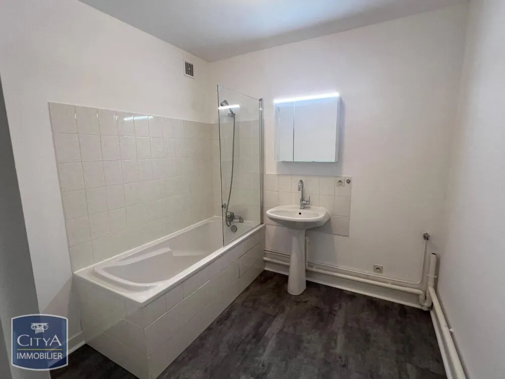 Salles de bain - Appartement 4 Pièces avec Terrasse à Clermont-Ferrand
