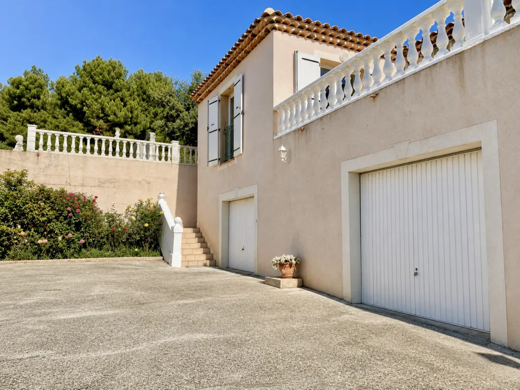 Extérieur - Maison Familiale avec Piscine et Vue Dominante à Château-Gombert